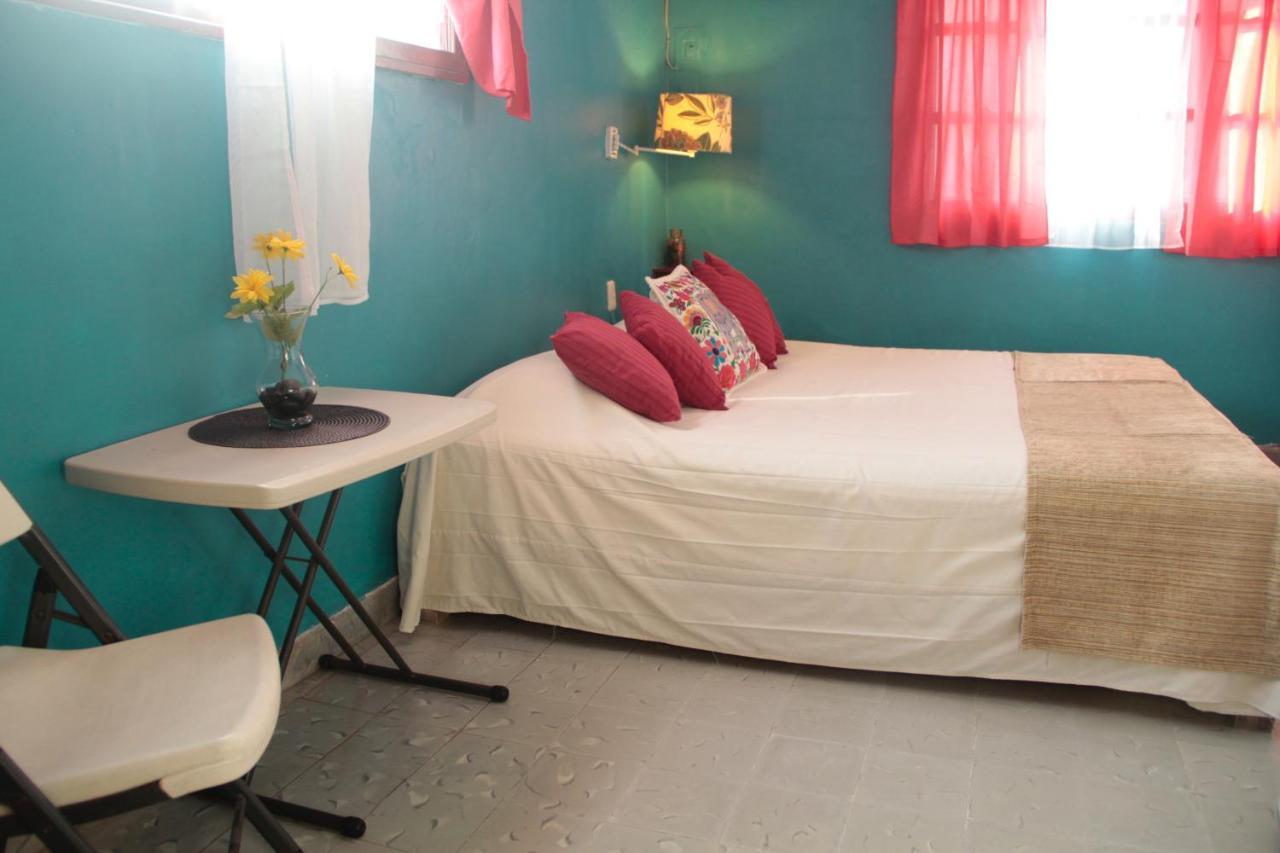 La Casa Naranja Otel Isla Mujeres Dış mekan fotoğraf